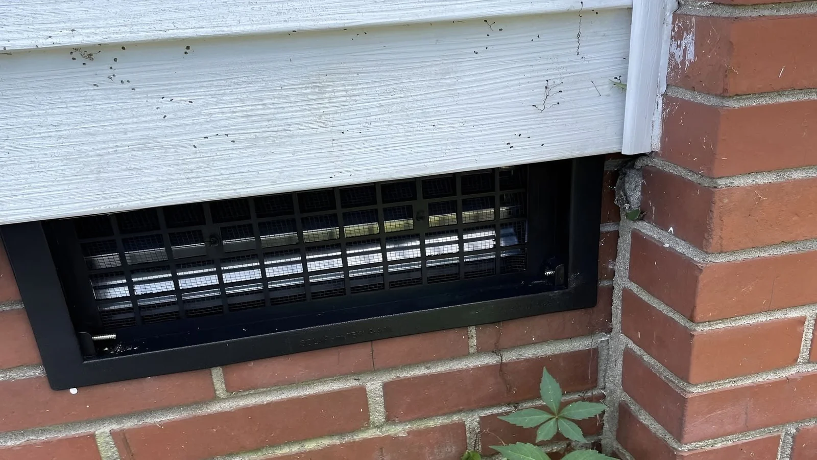 Crawl space vent installation for moisture and air control